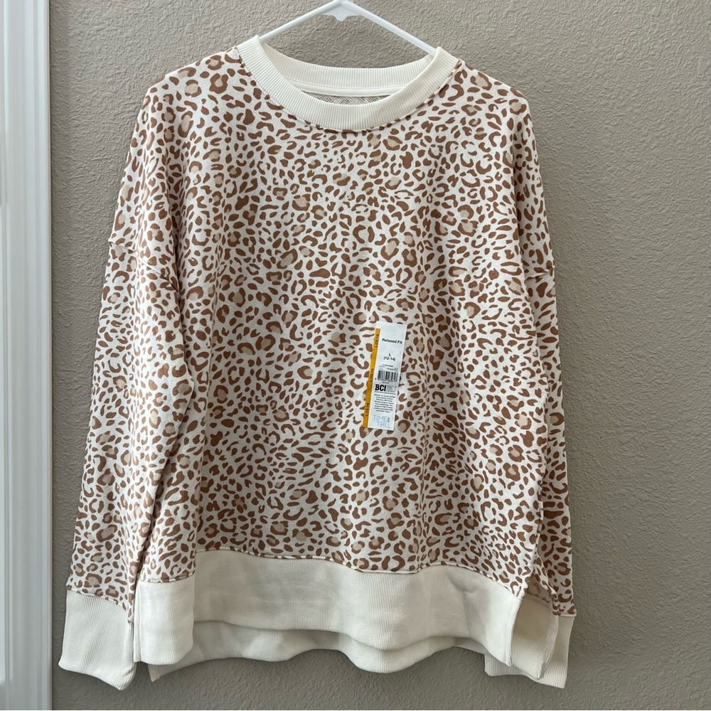 Time and Tru Women's Lightweight Leopard Cheetah Brown Sweatshirt